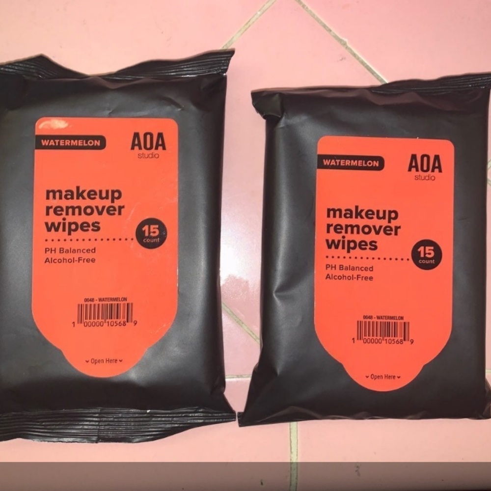 AOA Studio Make up remover wipes